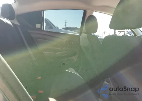 2012 Nissan Versa S z USA, uszkodzony, nr VIN 3N1CN7AP8CL898845